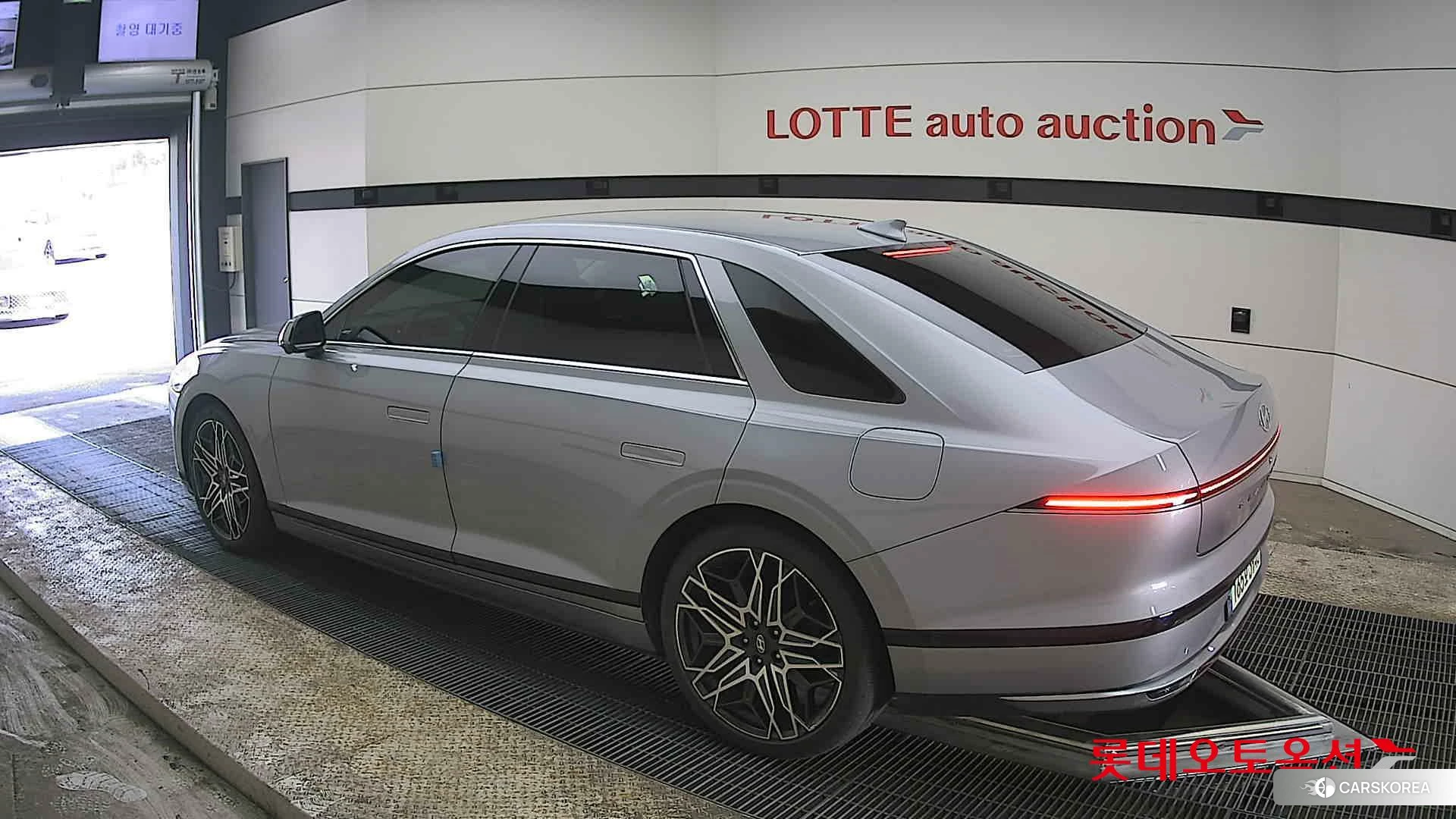 Hyundai Grandeur Hybrid id 3882113 из Кореи 38