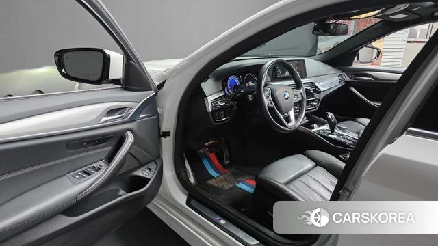 BMW 5 Series (G30) id 3894325 из Кореи 20