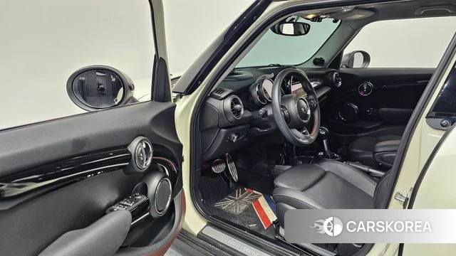 Mini Cooper S id 4465342 из Кореи 32
