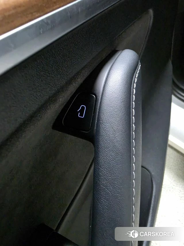 Tesla Model 3 id 4579871 из Кореи 14