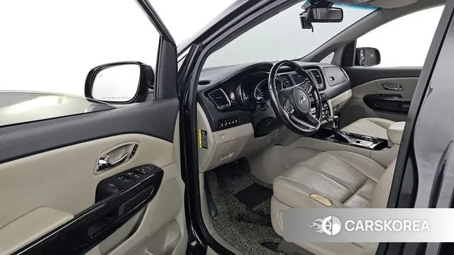 Kia The New Carnival id 3000506 из Кореи 20