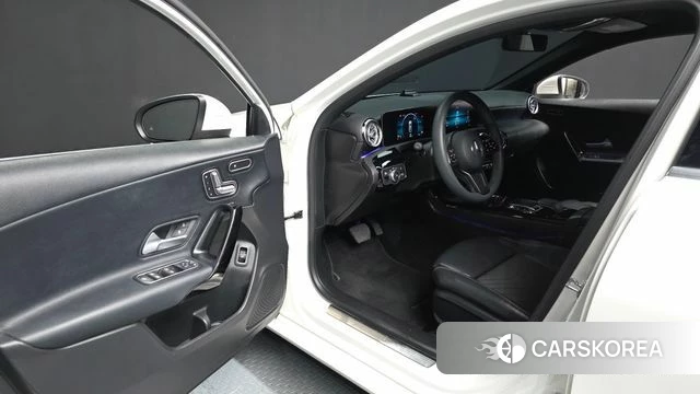 Mercedes-Benz A-Class W177 id 3866584 из Кореи 20