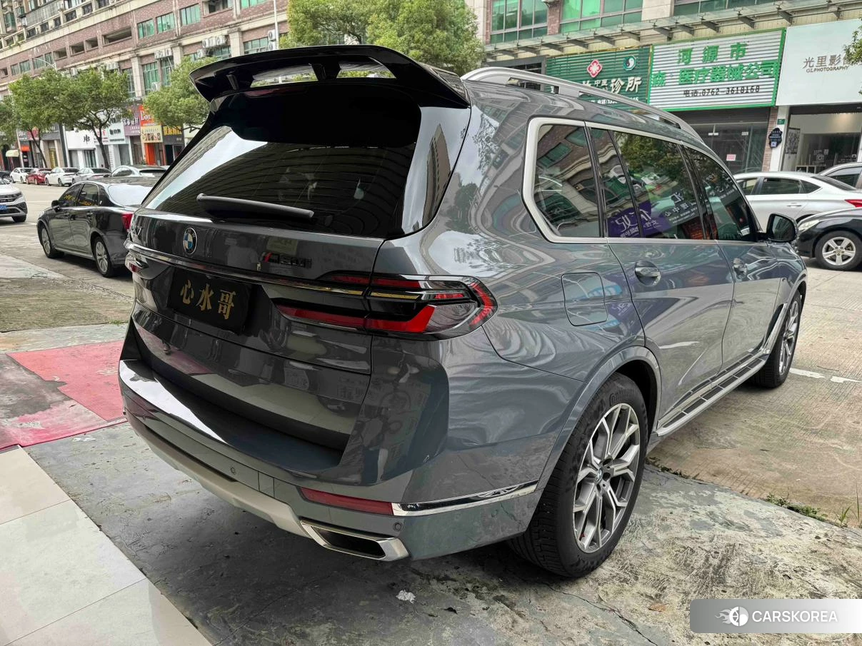 BMW X7 id 4486338 из Китая 11