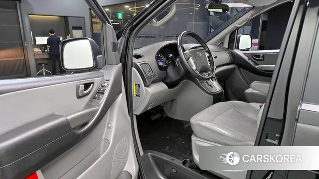 Hyundai The New Grand Starex id 4345410 из Кореи 30