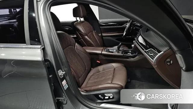 BMW 7 Series (G11) id 3375265 из Кореи 20