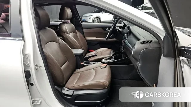 Kia Come New K3 id 3672534 из Кореи 20