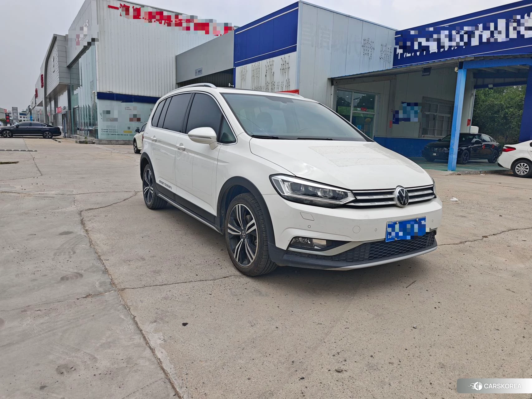 Volkswagen Touran L id 4485268 из Китая 10