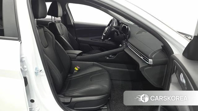 Hyundai The New Avante (CN7) id 4185506 из Кореи 30