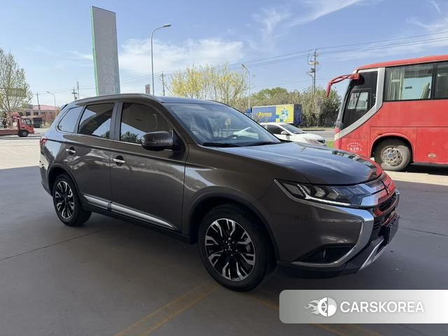 Mitsubishi  Outlander id 4253126 из Китая 19