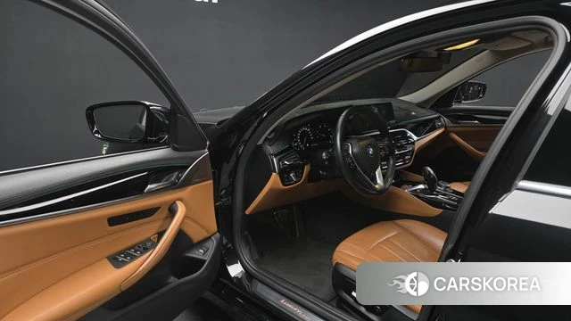 BMW 5 Series (G30) id 3925091 из Кореи 20