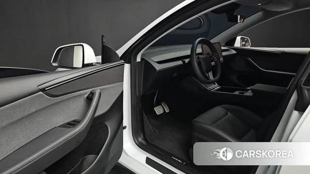 Tesla Model Y id 4773338 из Кореи 34