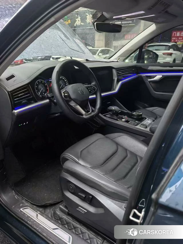 Volkswagen Touareg id 4208917 из Китая 11