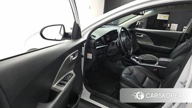 Kia Niro Plus id 4665935 из Кореи 31