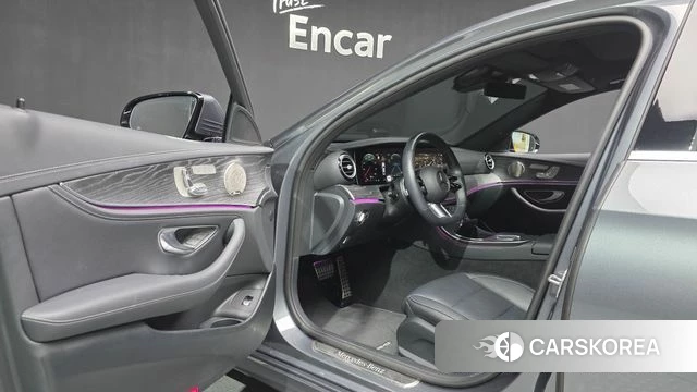 Mercedes-Benz E-Class W213 id 4650718 из Кореи 32