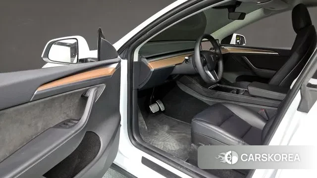 Tesla Model Y id 3333808 из Кореи 20