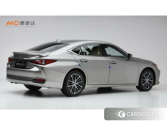 Lexus ES id 4277311 из Китая 10