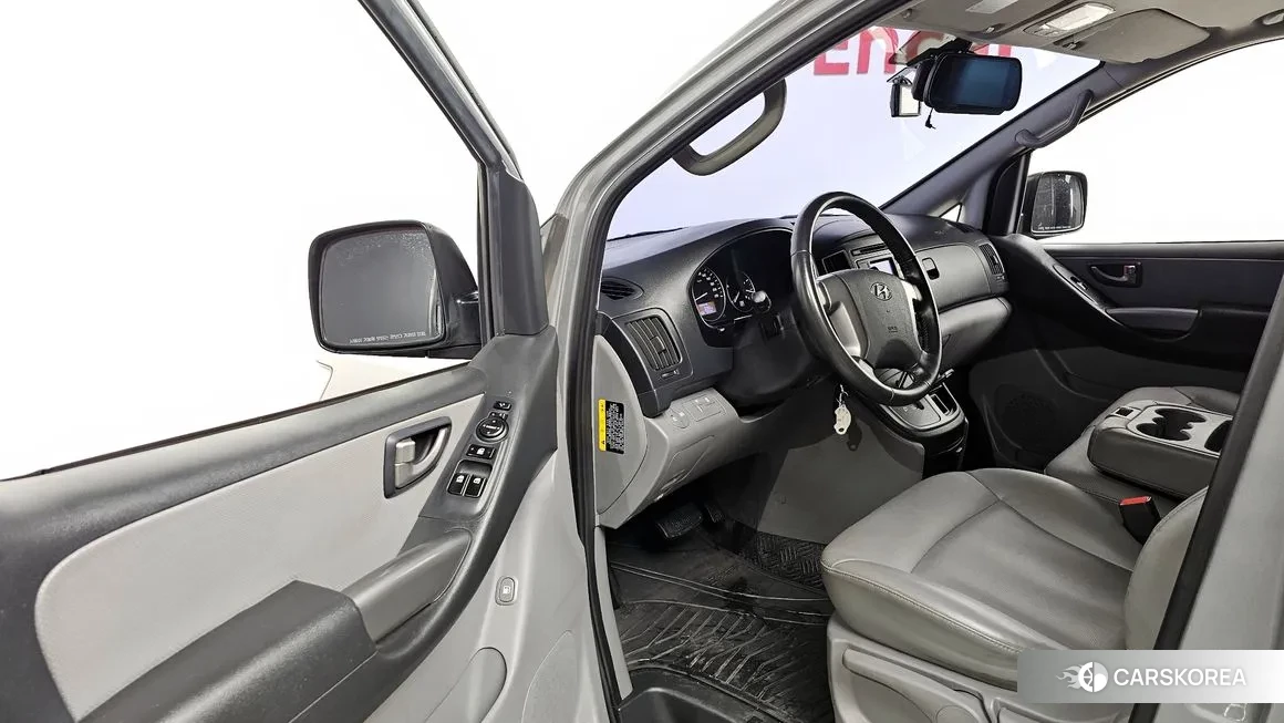 Hyundai The New Grand Starex id 2183976 из Кореи 20