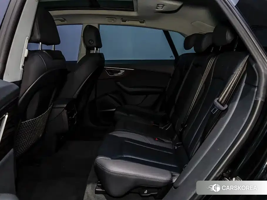 Audi Q8 id 4599756 из Китая 41