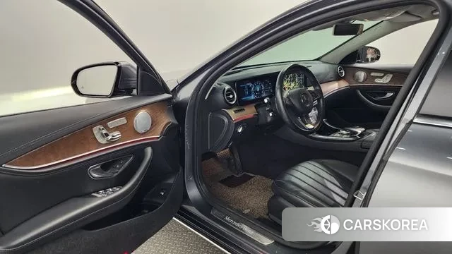 Mercedes-Benz E-Class W213 id 3018979 из Кореи 20