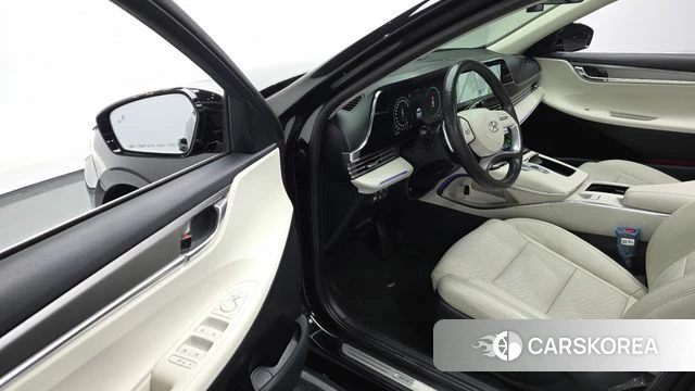 Hyundai The New Grandeur IG Hybrid id 4195539 из Кореи 32