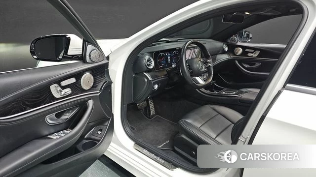 Mercedes-Benz E-Class W213 id 4651277 из Кореи 33