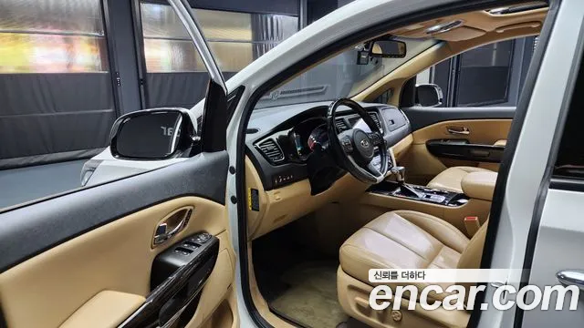 Kia The New Carnival id 2717004 из Кореи 20