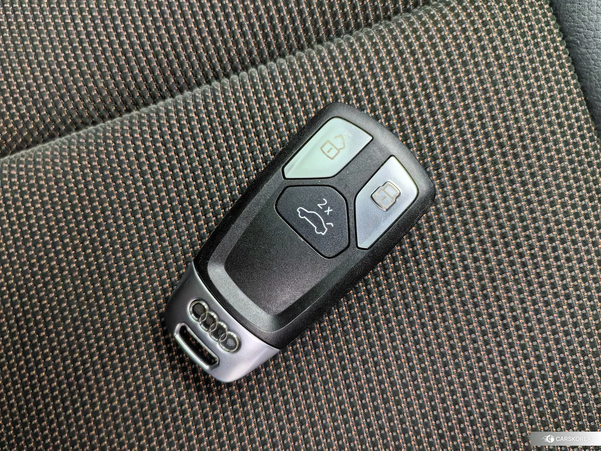 Audi A4L id 4493074 из Китая 20