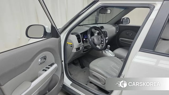 Kia Soul EV id 4642957 из Кореи 20