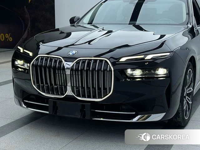 BMW 7 series id 4209033 из Китая 32