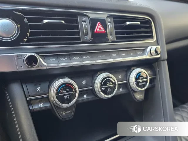 Genesis G70 id 3736711 из Кореи 18