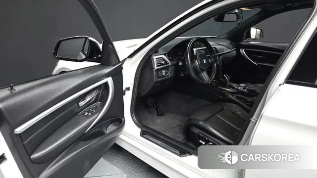 BMW 3 Series (F30) id 3737233 из Кореи 20