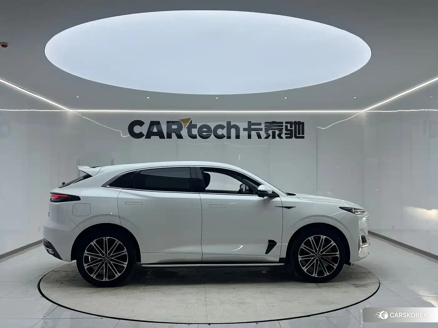 Chang'an Changan UNI-K Smart iDD id 4515428 из Китая 30