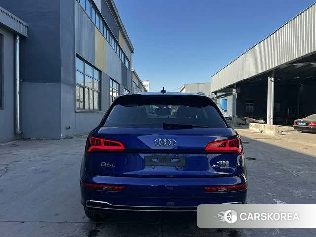 Audi Q5L id 4253183 из Китая 17