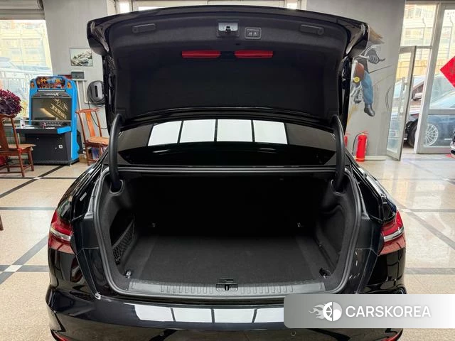Audi A6L id 4321280 из Китая 45