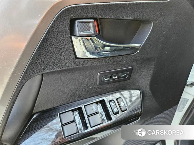 Toyota RAV4 id 3853653 из Кореи 17