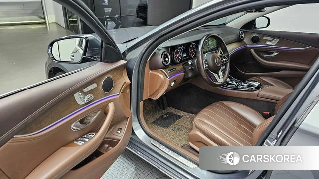 Mercedes-Benz E-Class W213 id 4667415 из Кореи 32