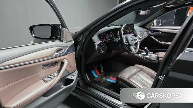 BMW 5 Series (G30) id 4245083 из Кореи 33