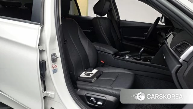 BMW 3 Series (F30) id 3879940 из Кореи 20