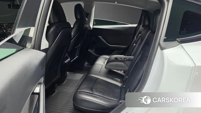 Tesla Model Y id 4681893 из Кореи 32