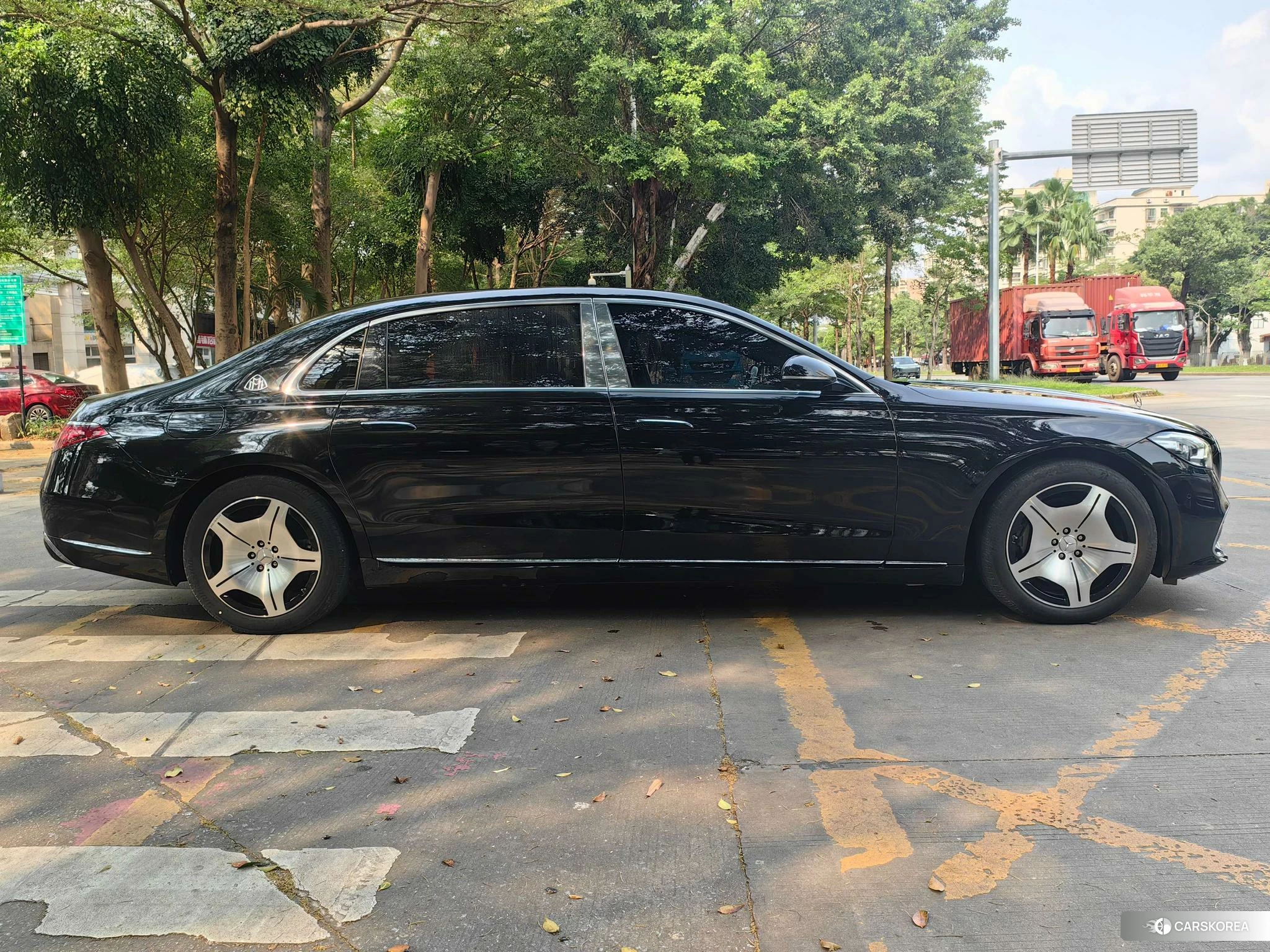 Mercedes-Benz Maybach S-class id 4499172 из Китая 14