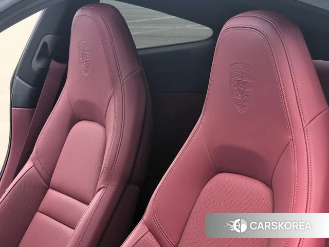 Porsche 911(992) id 4343876 из Кореи 18