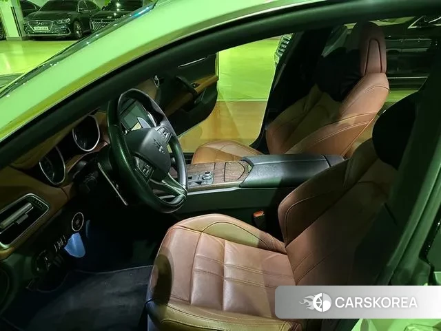 Maserati Ghibli id 3000364 из Кореи 15
