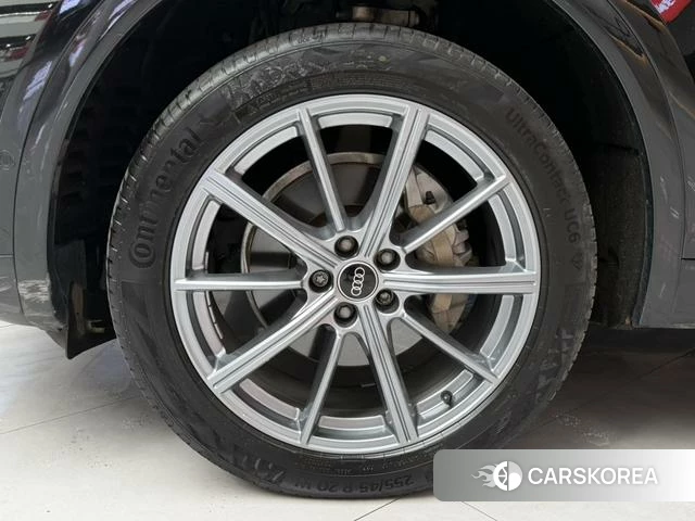 Audi Q5L id 4321135 из Китая 20