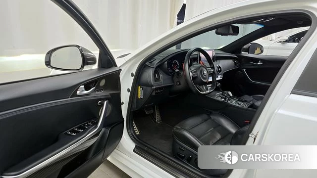 Kia Stinger id 3789634 из Кореи 20