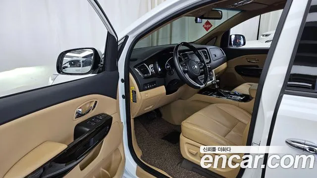 Kia The New Carnival id 2456975 из Кореи 20