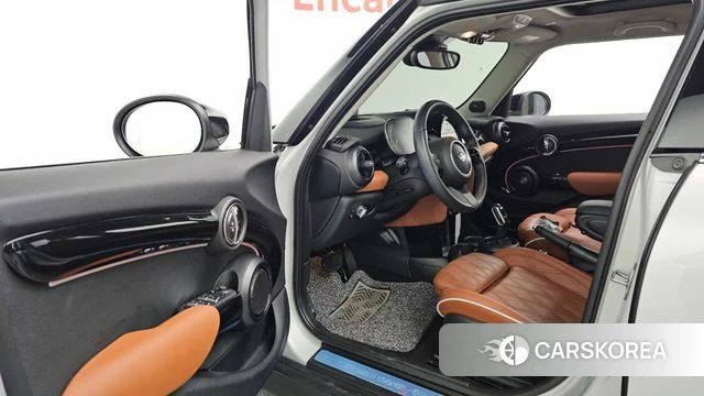 Mini Cooper S id 4720868 из Кореи 36