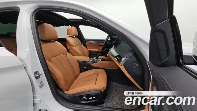 BMW 5 Series (G30) id 2874007 из Кореи 20