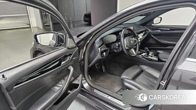 BMW 5 Series (G30) id 3004146 из Кореи 20