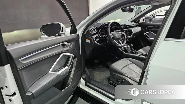 Audi Q3 (F3) id 4302838 из Кореи 32