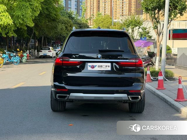 BMW X7 id 4278140 из Китая 13